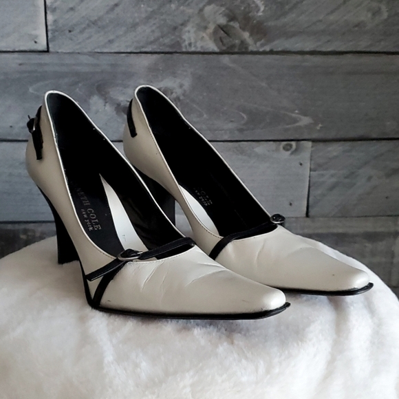 KENNETH COLE NEW YORK IVORY HEELS LEATHER SIZE 6 VINTAGE CLASSIC BLACK WHITE - Picture 3 of 14
